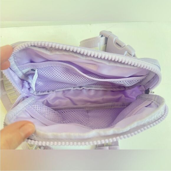 NWOT Lululemon Everywhere Belt Bag 1L
Wordmark- Lilac Ether/White Opal/White - Picture 9 of 16